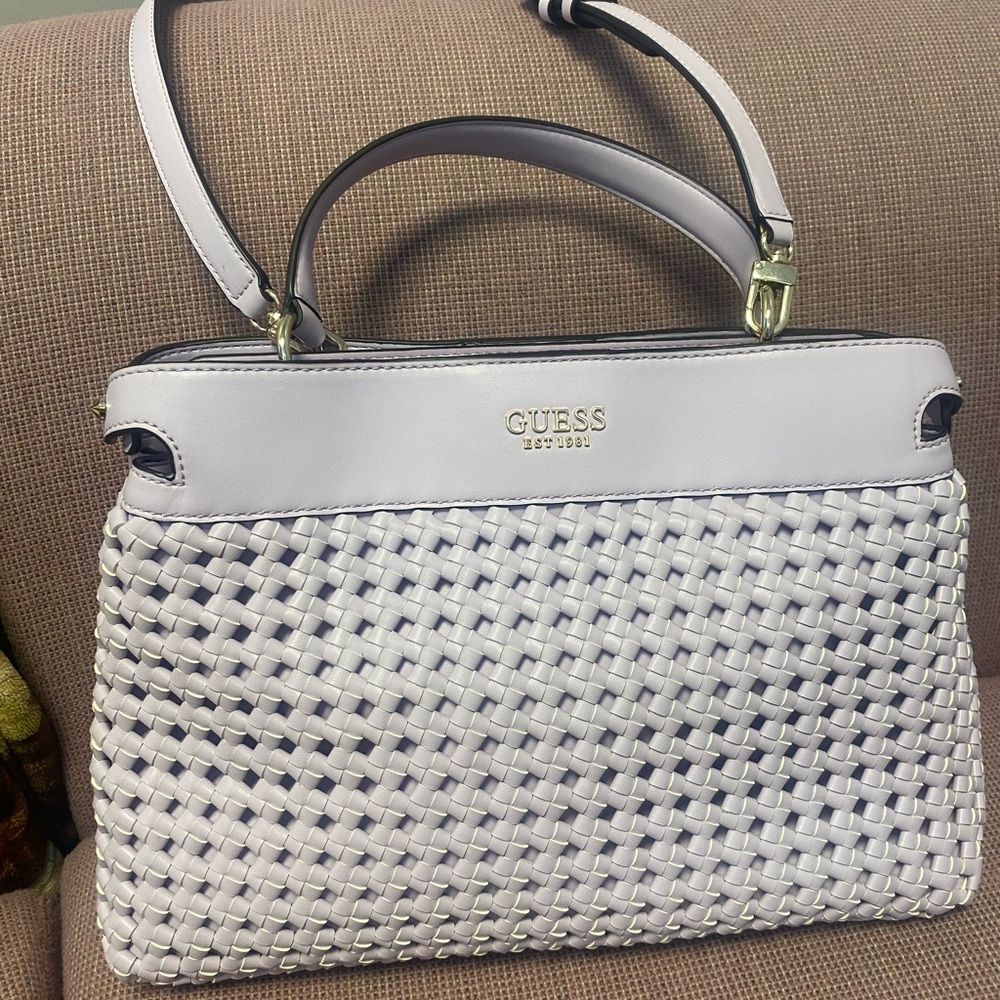 Guess Shoulder Bag
